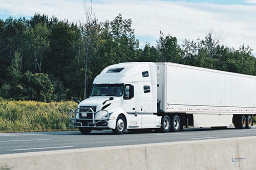 dry van semi truck trailer